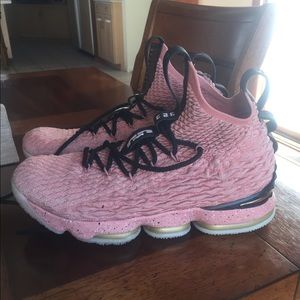 Nike Lebron 15 Hollywood